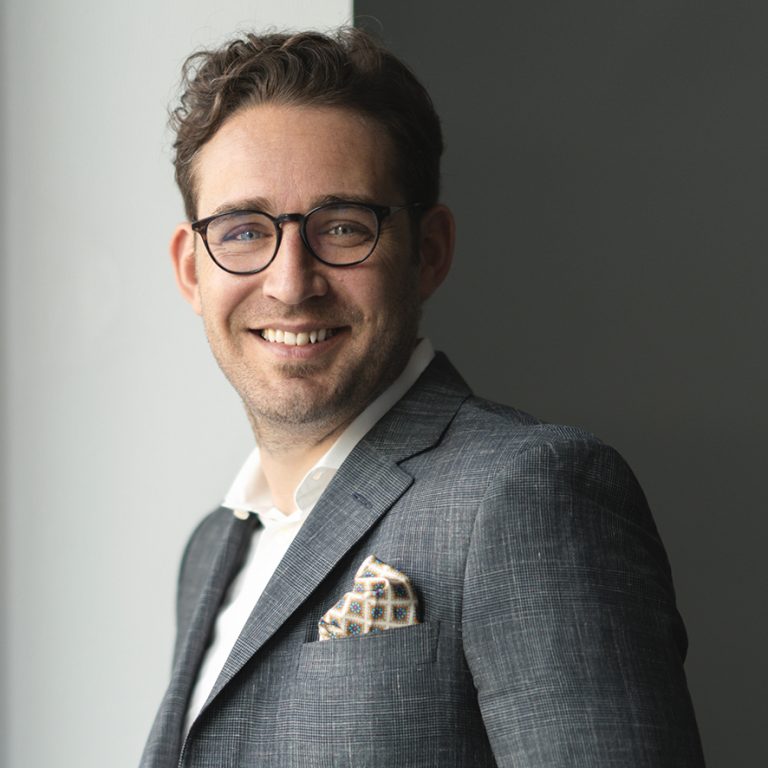 DSC2977.custom3flrs 1 E1736178437609 768x768